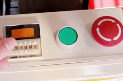 機(jī)邊破碎機(jī)時(shí)間調(diào)節(jié)控制教程一